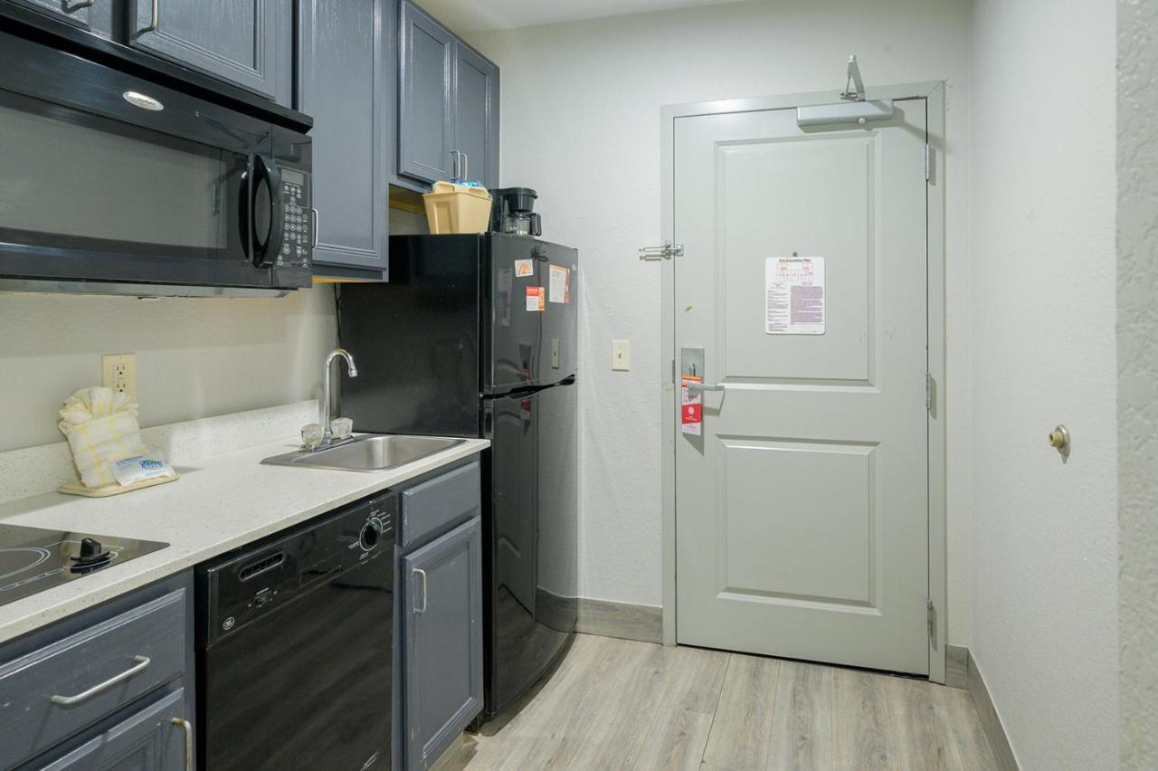 Hawthorn Extended Stay By Wyndham Panama City Beach Upper Grand Lagoon Bagian luar foto