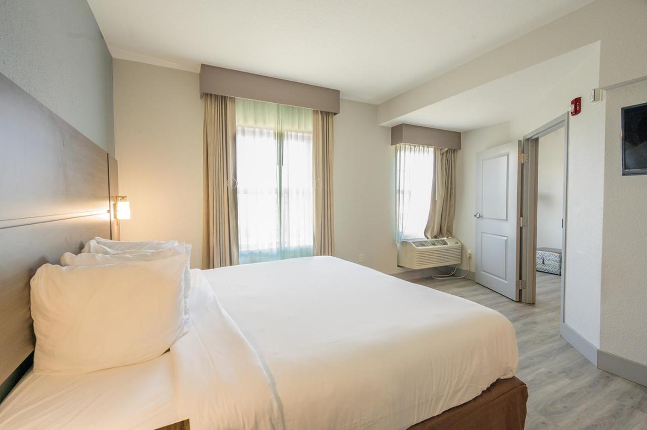 Hawthorn Extended Stay By Wyndham Panama City Beach Upper Grand Lagoon Bagian luar foto