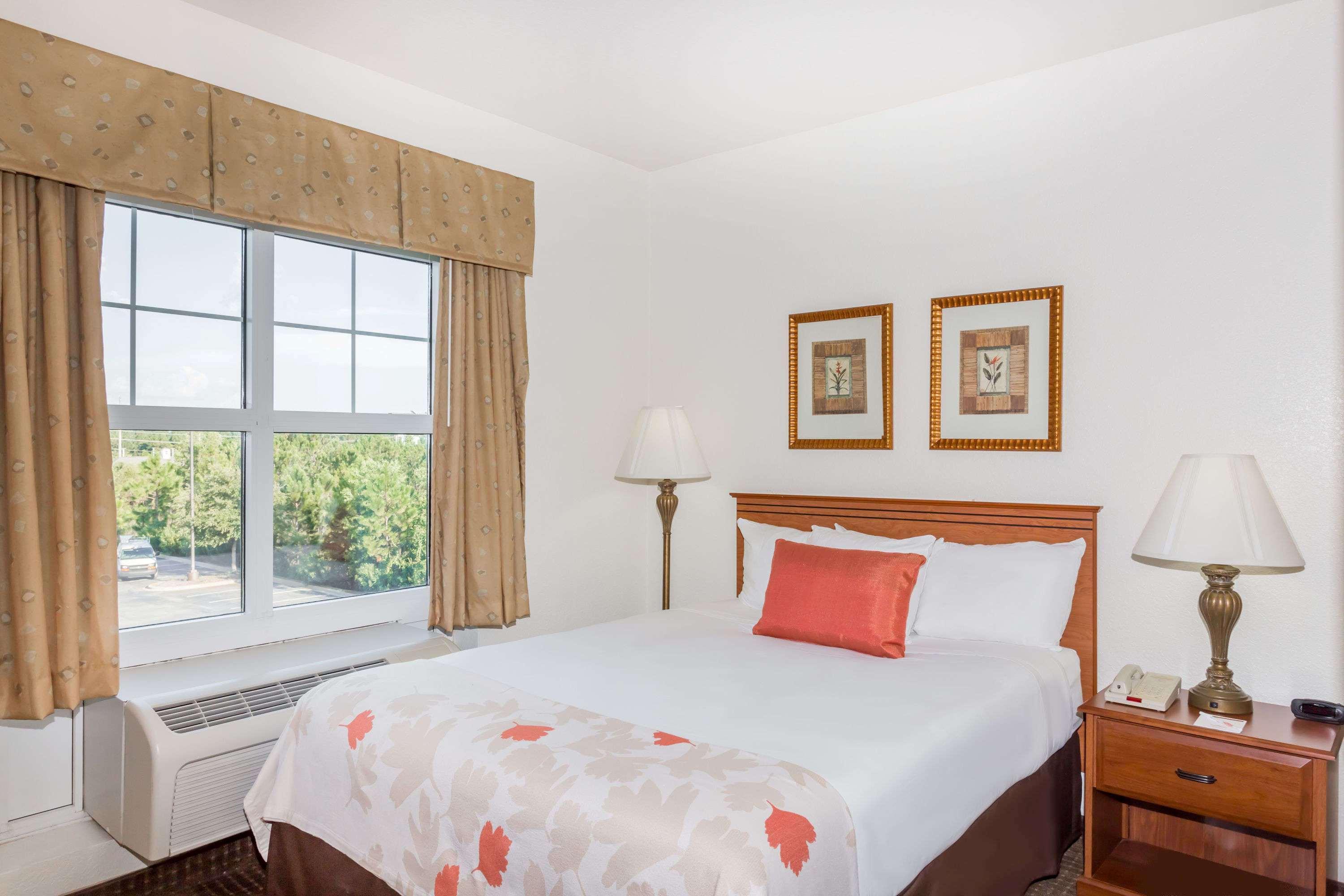 Hawthorn Extended Stay By Wyndham Panama City Beach Upper Grand Lagoon Bagian luar foto