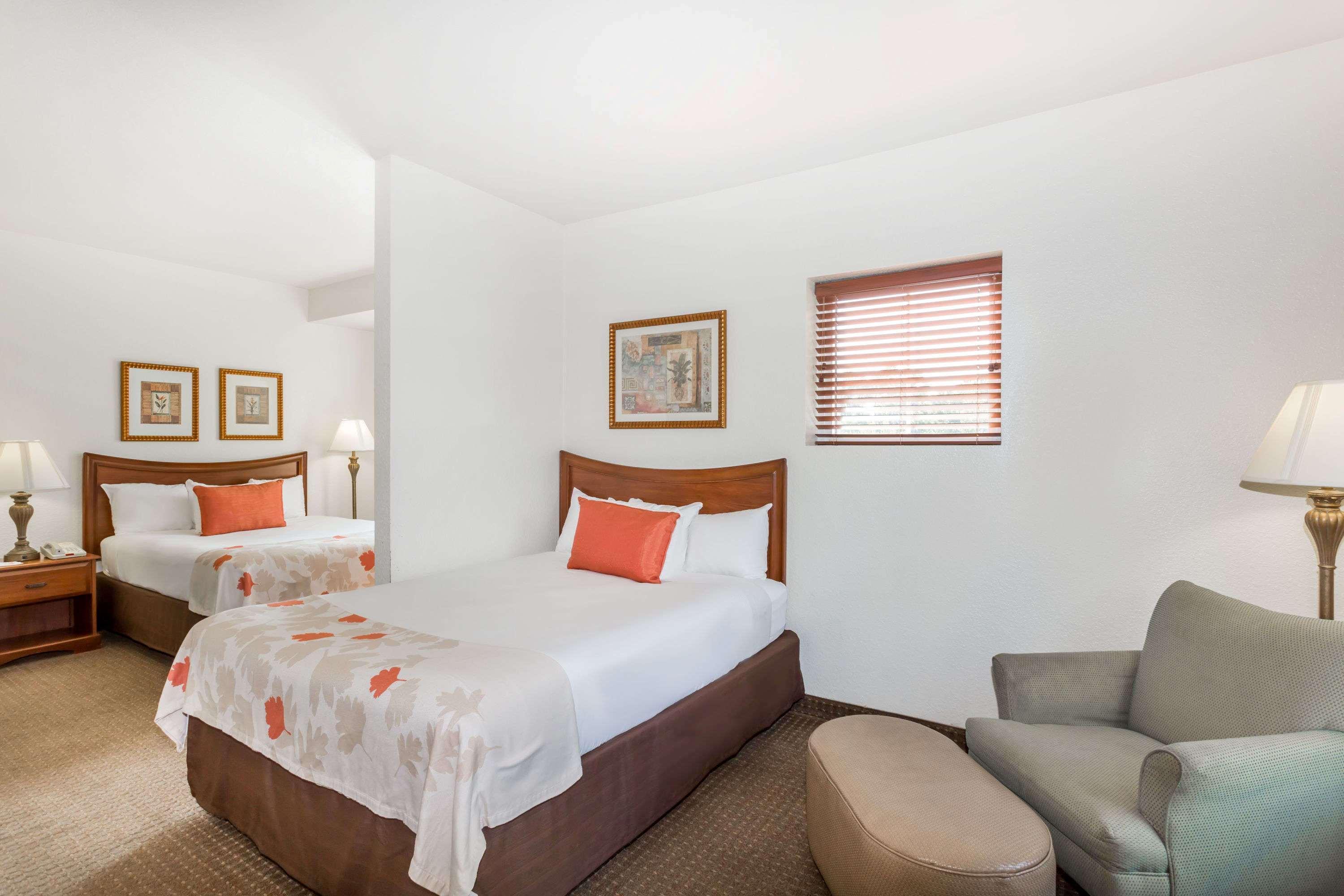 Hawthorn Extended Stay By Wyndham Panama City Beach Upper Grand Lagoon Bagian luar foto