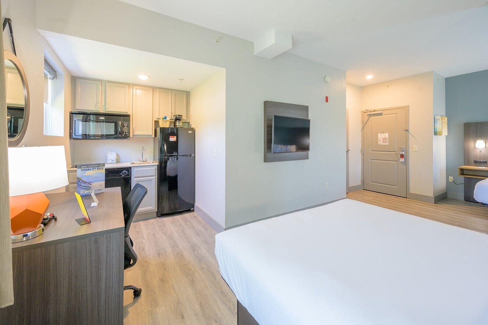Hawthorn Extended Stay By Wyndham Panama City Beach Upper Grand Lagoon Bagian luar foto