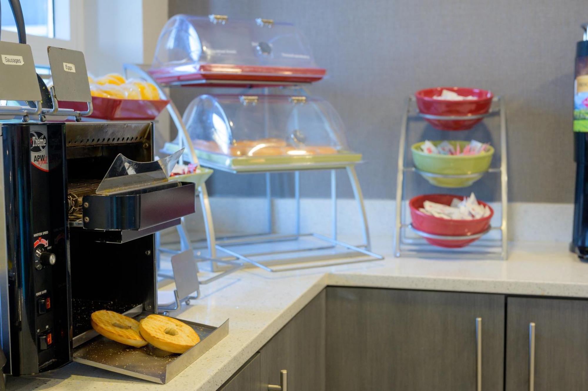 Hawthorn Extended Stay By Wyndham Panama City Beach Upper Grand Lagoon Bagian luar foto